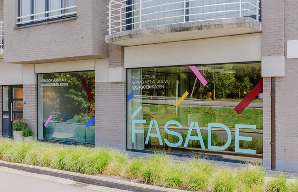 Fasade Vastgoed Stationsplein 26 Beernem